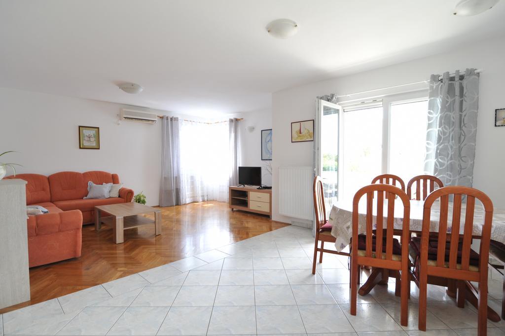Villa Luna With Seaview Petrčane Exterior foto